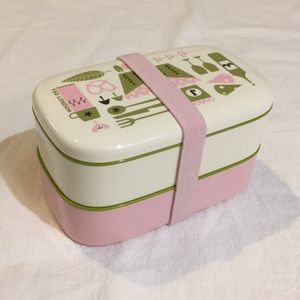 💕2 FOR $25💕 Microwave safe lunch bento box